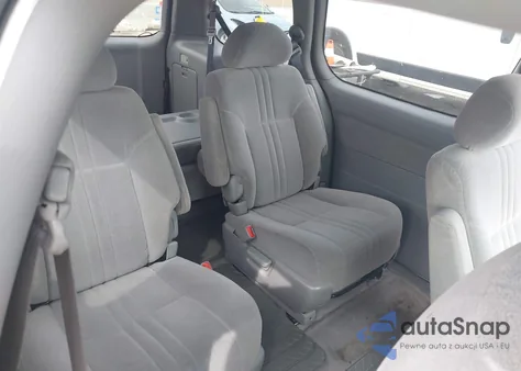 2003 Toyota Sienna Le z USA, uszkodzony, nr VIN 4T3ZF13C13U546713